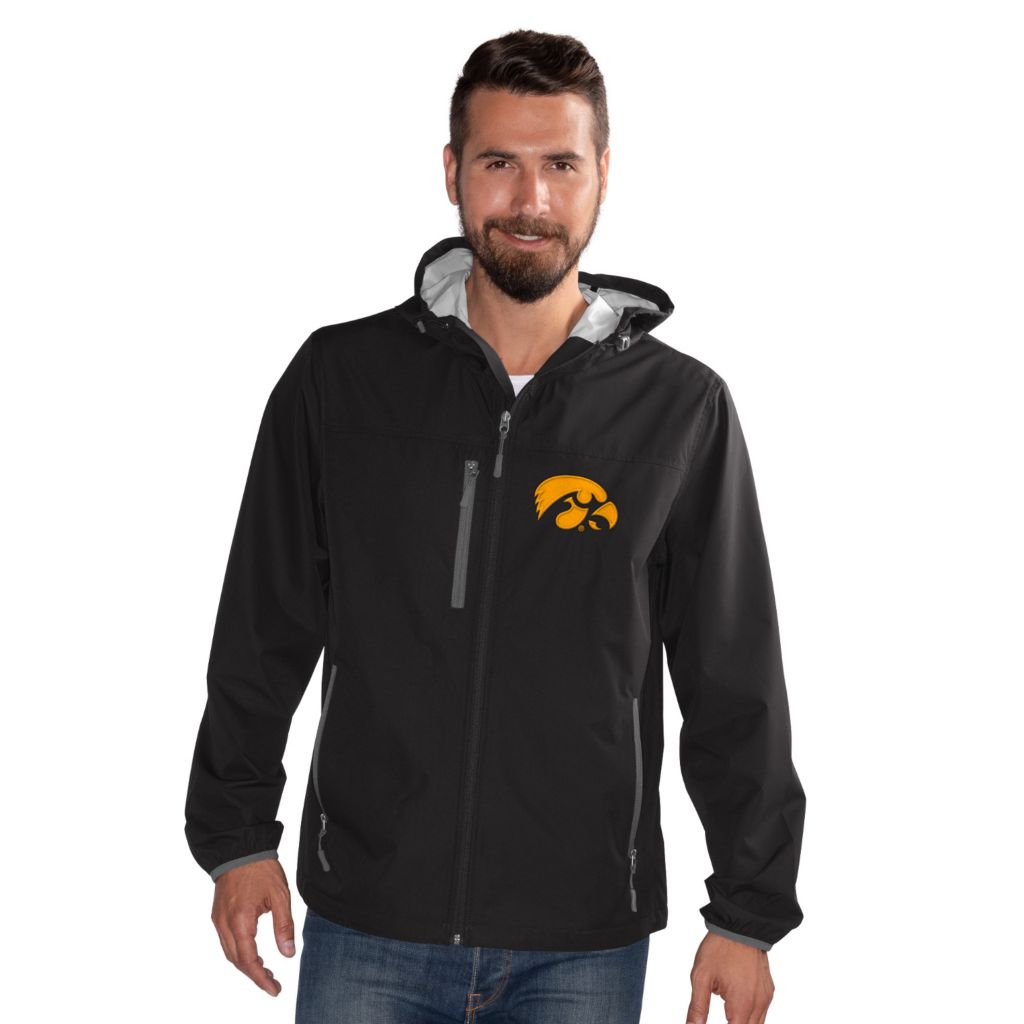 Exclusive Wholesale Opportunity: Premium Sports Apparel & Collector Items - $5.15/unit