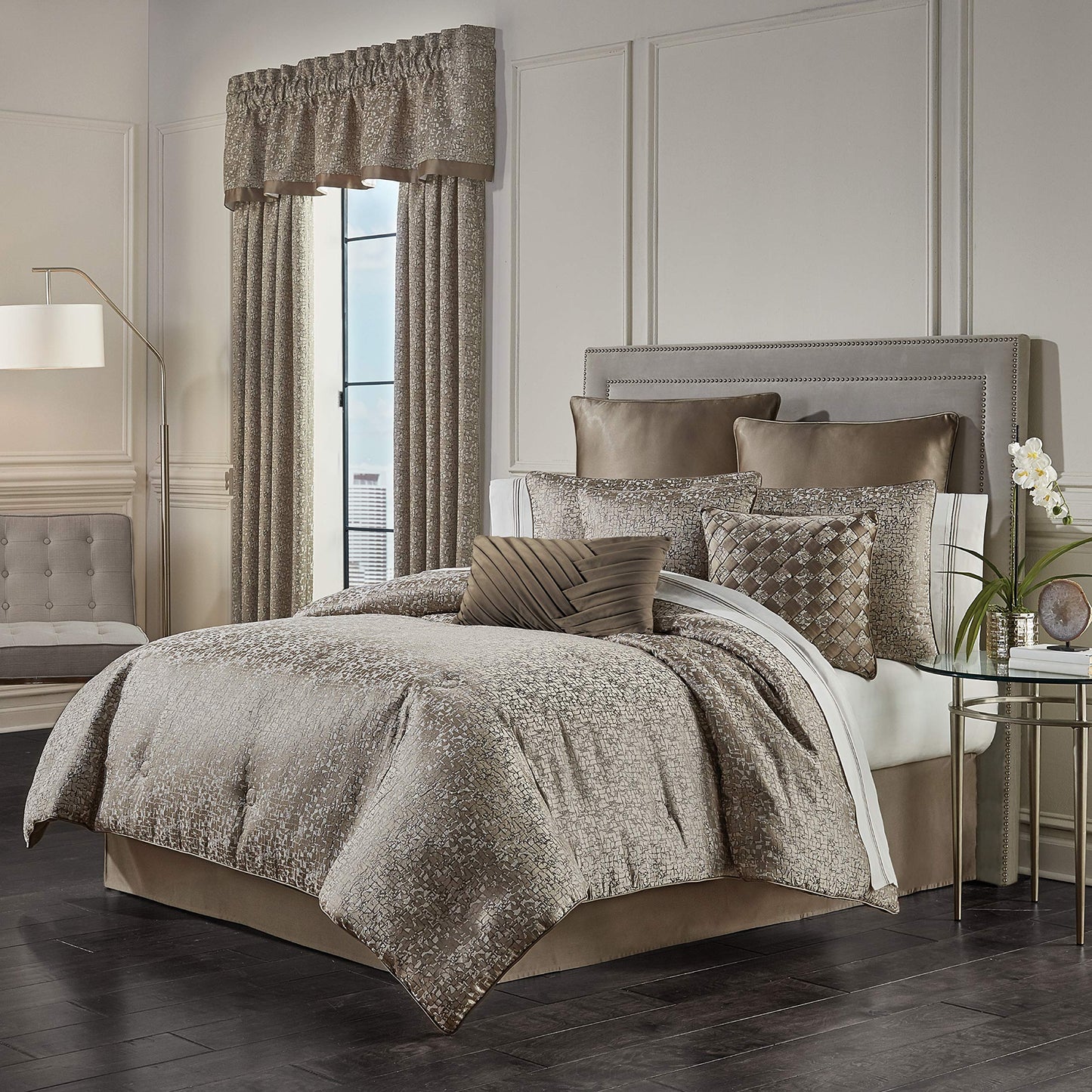Premium Home & Patio Lot - Furniture • Lighting • Bedding • Outdoor Living (FOB UT) - $21.86/unit