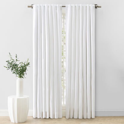 Single Pallet Home Textiles Lot - Curtains • Rugs • Bath • Bedding (FOB UT) - $8.35/unit
