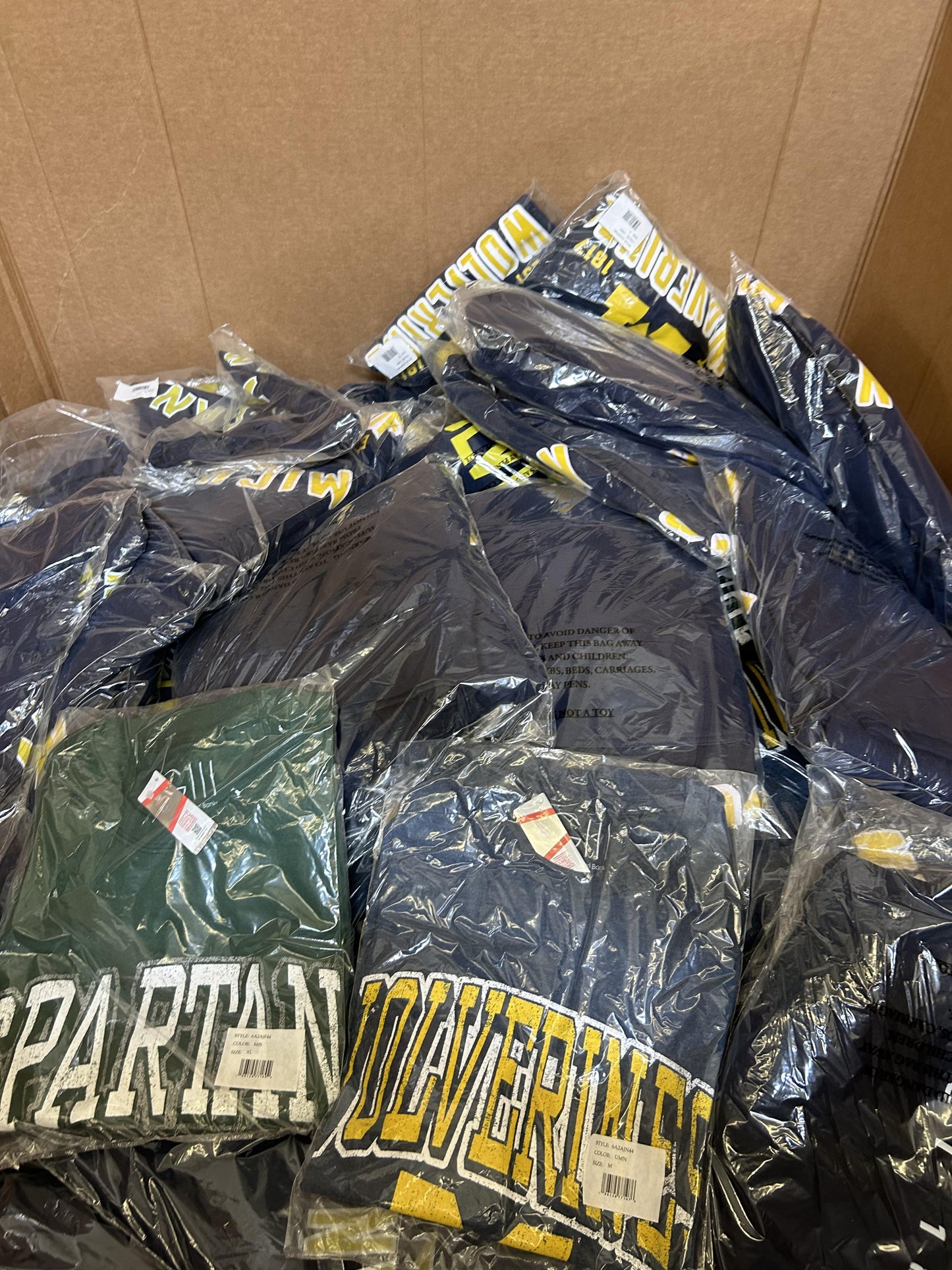 [MI] Collegiate NCAA Apparel Liquidation (FOB UT) - $6.00/unit