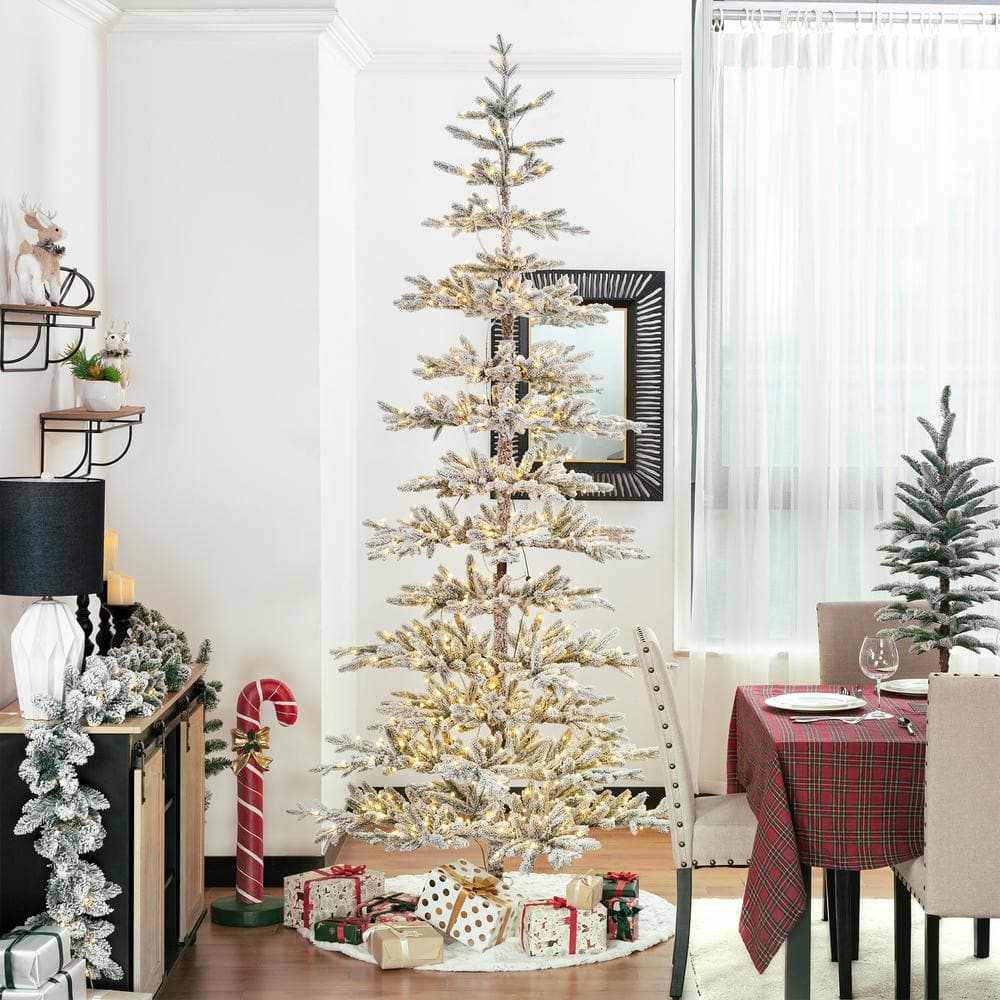 Holiday Trees, Garlands & Exclusive Ornaments Lot - $4.87/unit